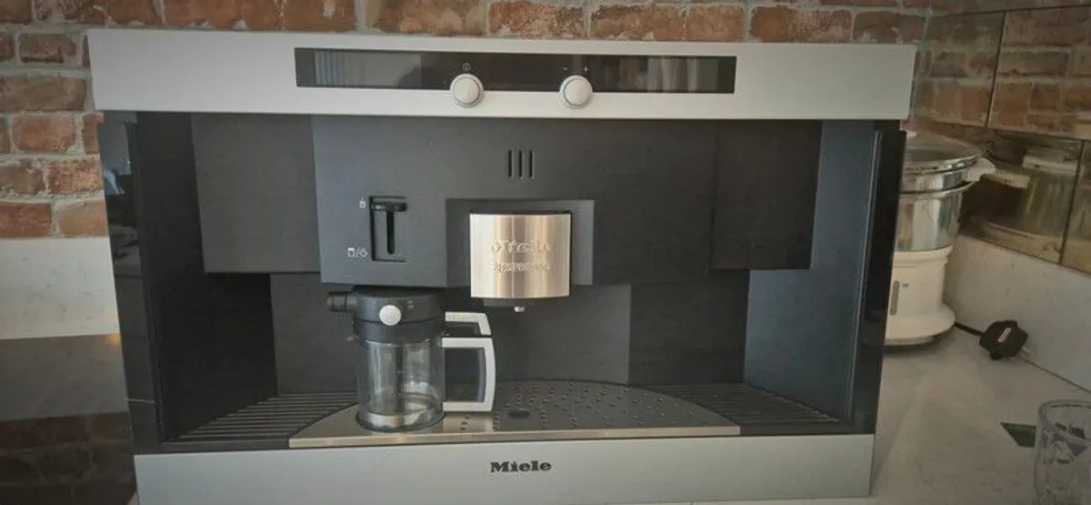 miele nespresso machine ( parts or repair) - Image 4