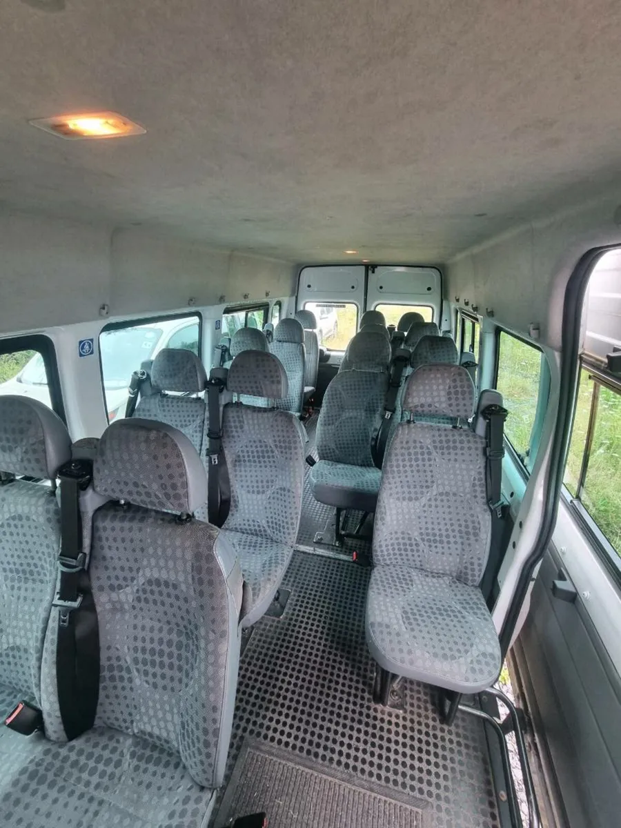Ford Transit 2010 - Image 2