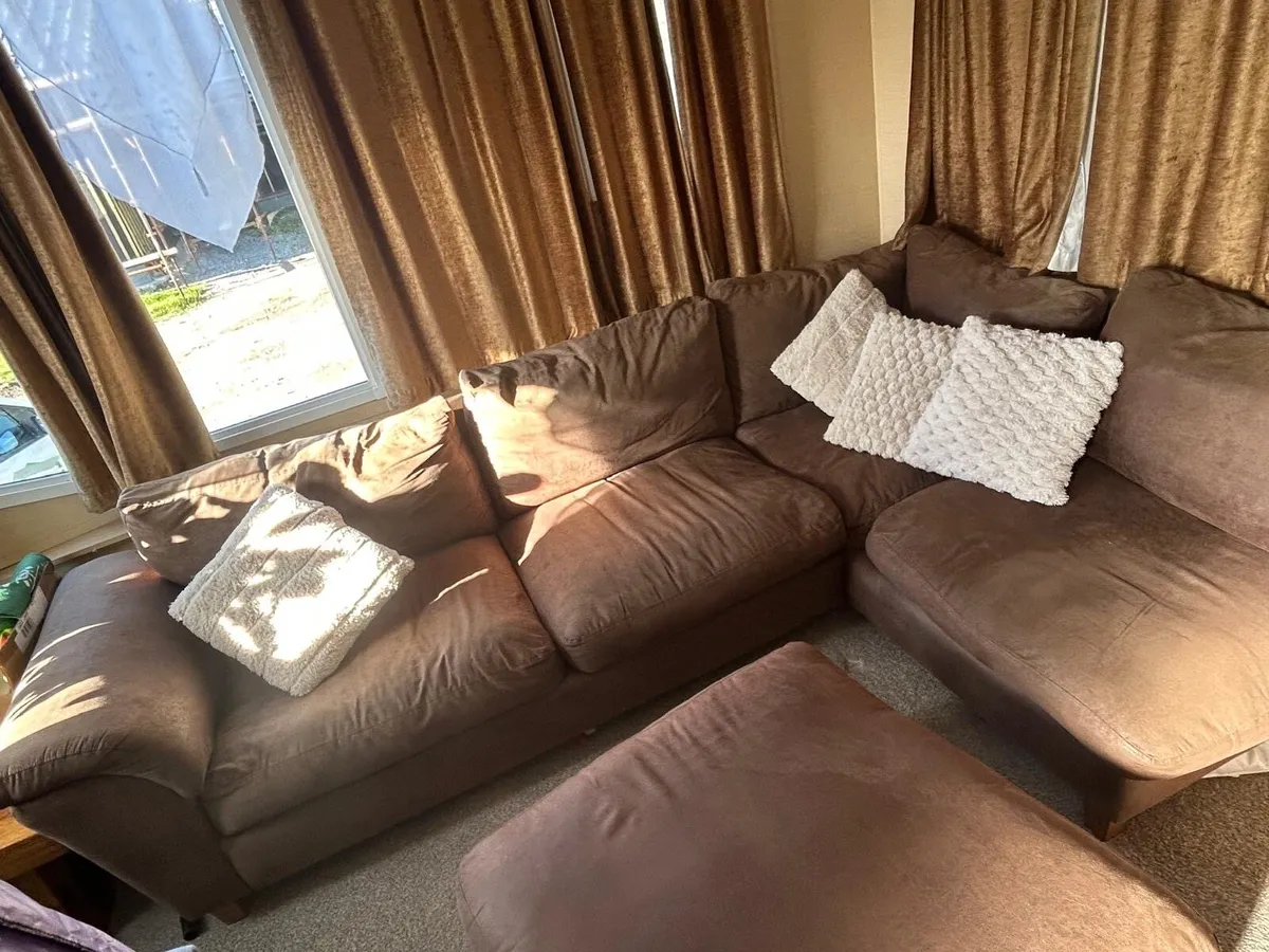 Corner Sofa with stool - Image 1