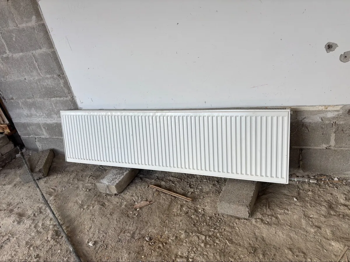 Stelrad Radiator - 500 x 2000mm - Image 1
