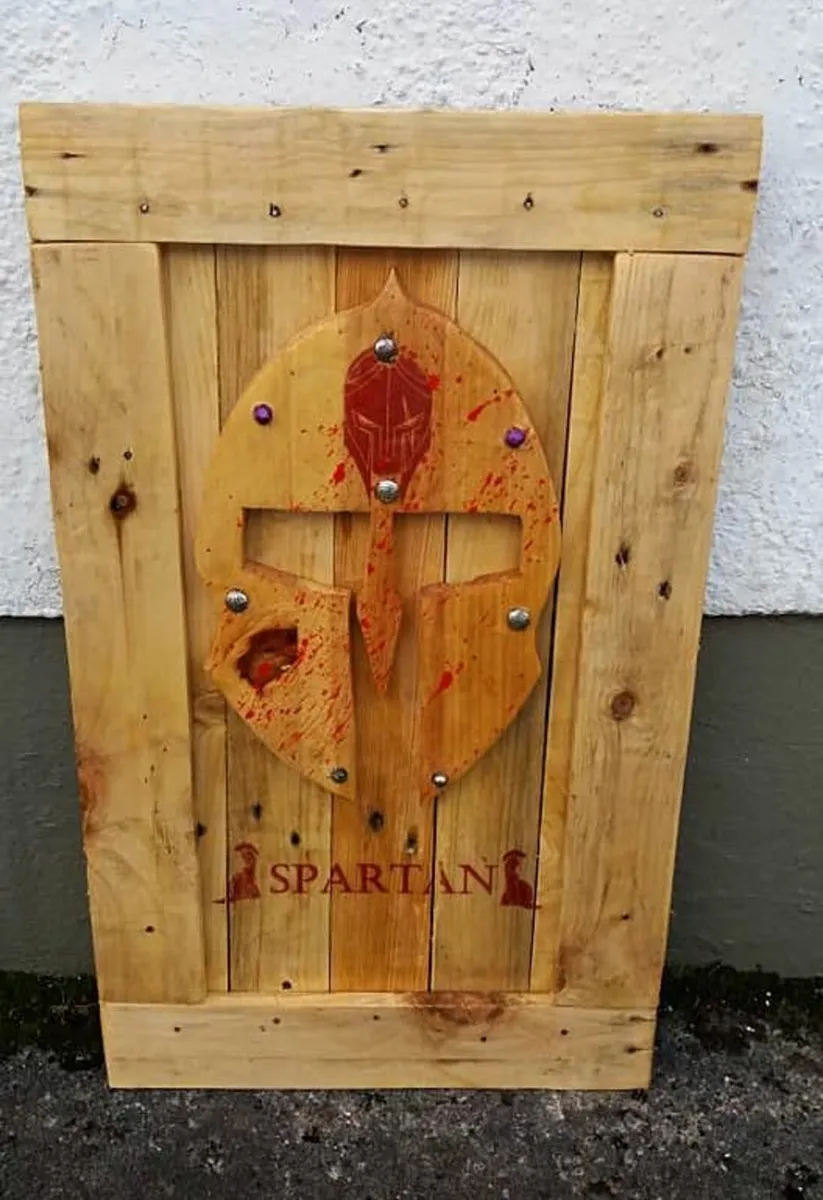 Rustic Wood Art Spartan Helmet - Image 4