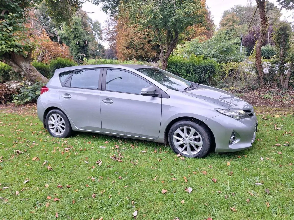 Toyota auris - Image 2