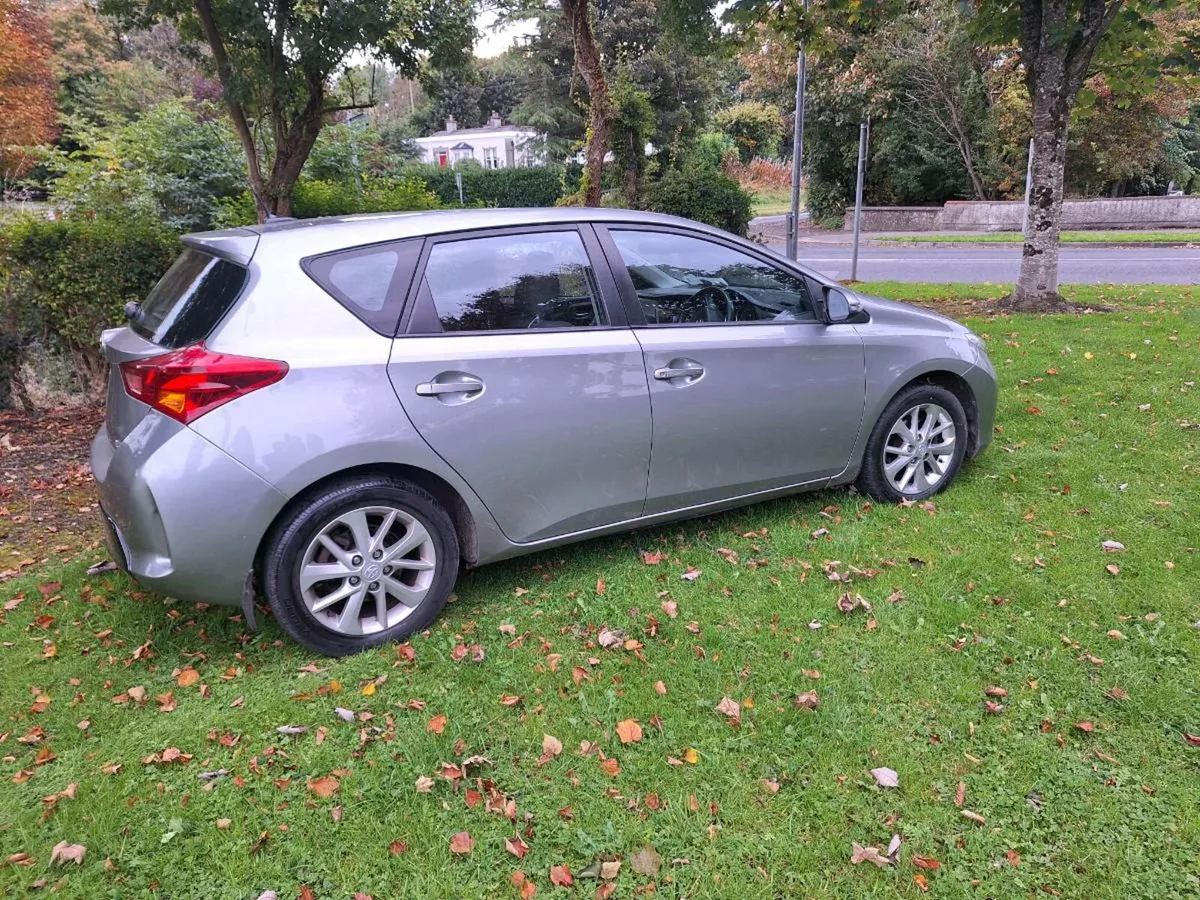 Toyota auris - Image 3