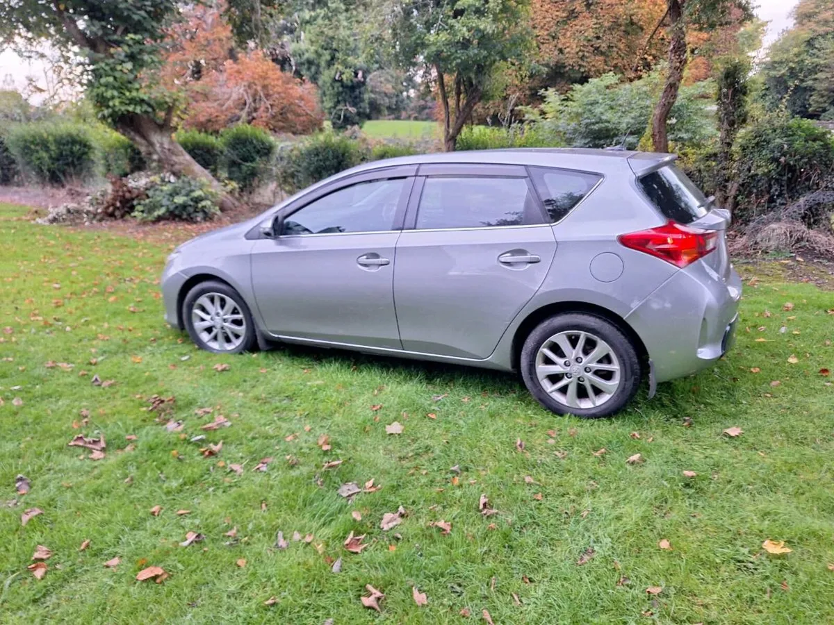 Toyota auris - Image 4