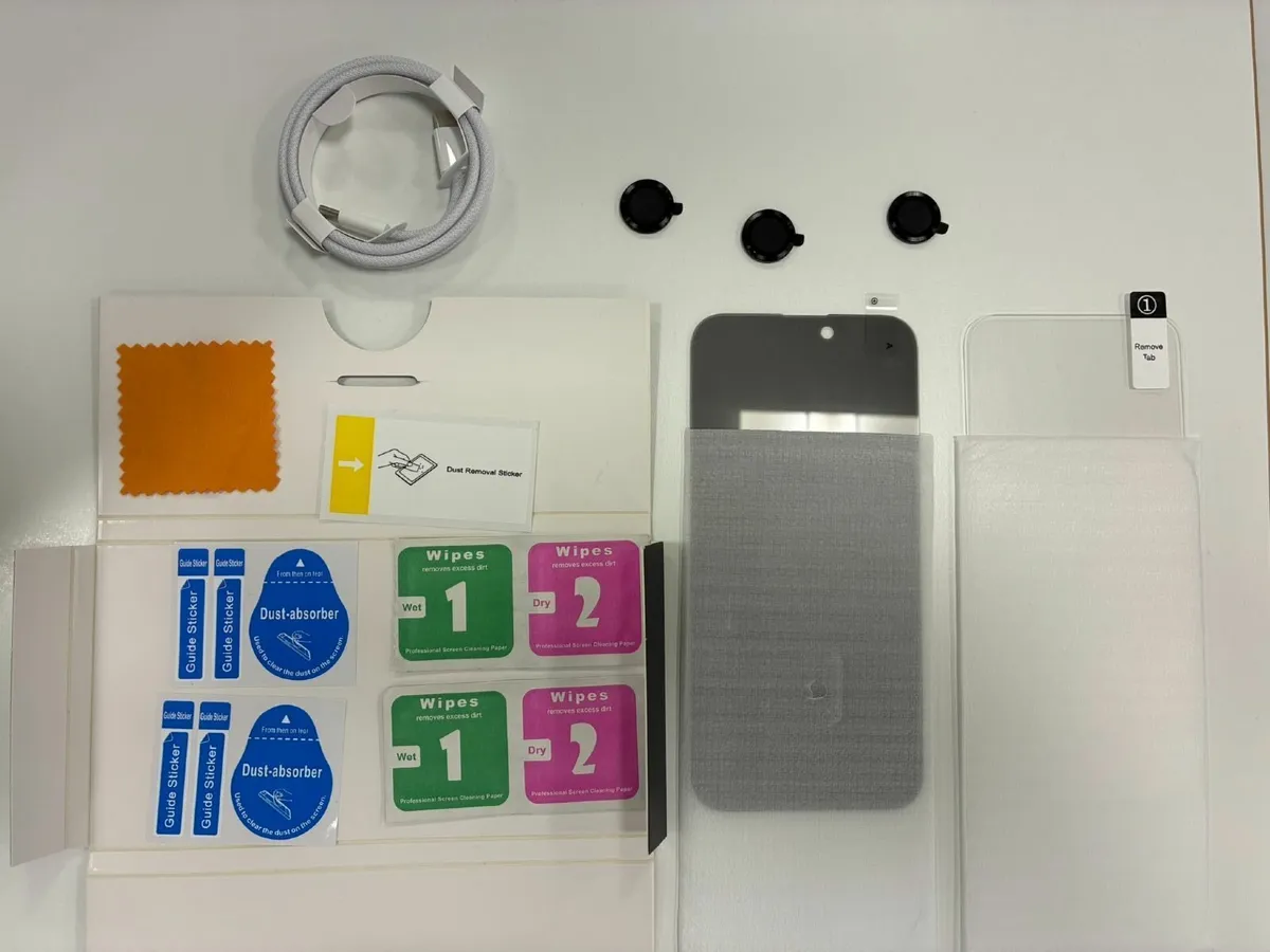 iPhone original USB-C cable and screen protectors - Image 1