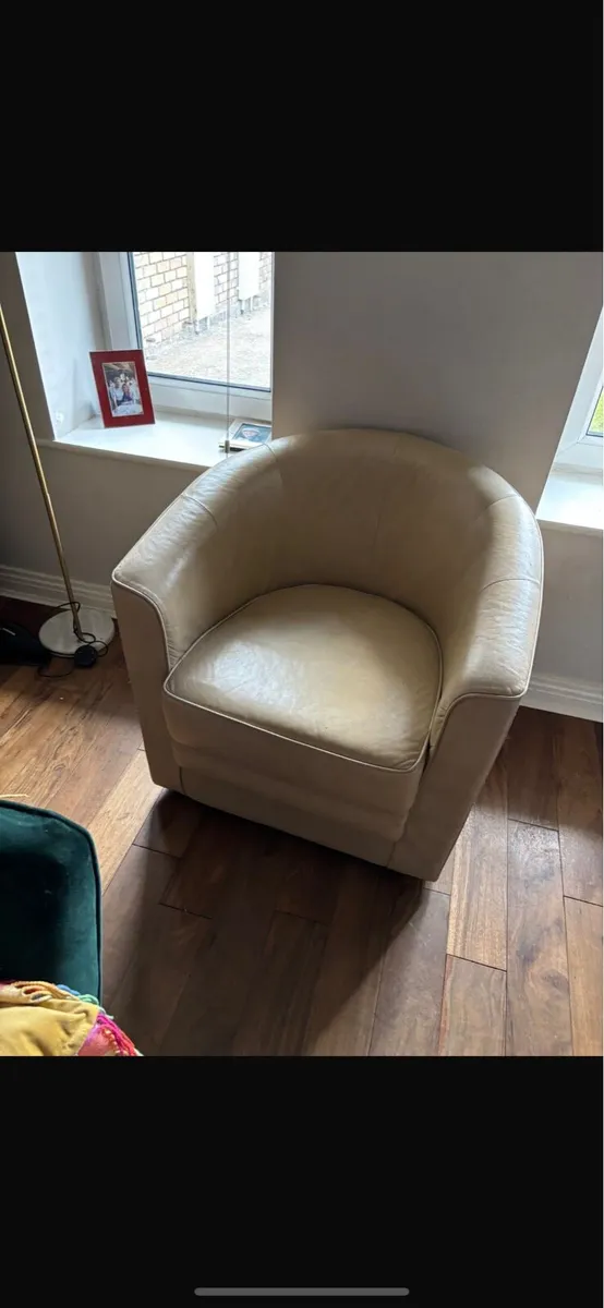 Cream leather Tub Chair - Image 2