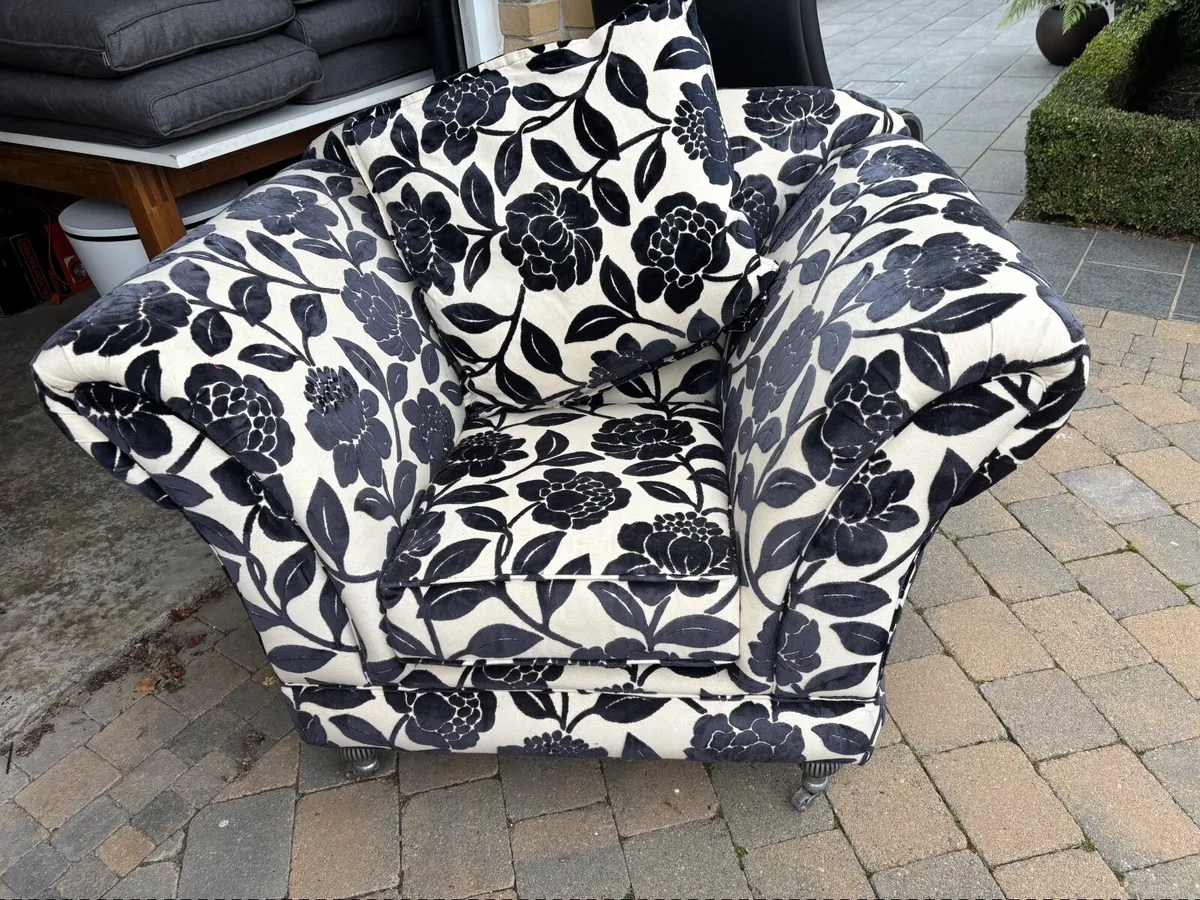 Furniture - Image 4
