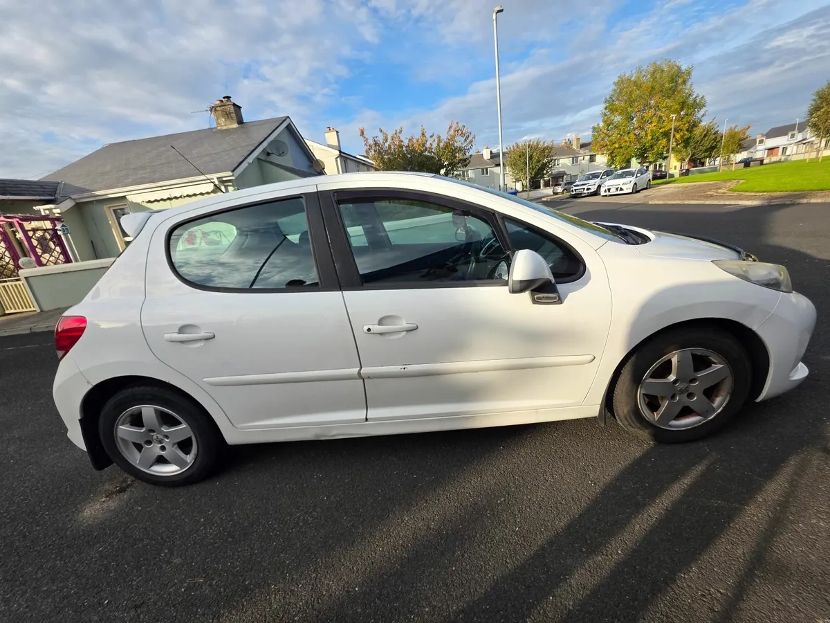 Peugeot 207 2010 - Image 4