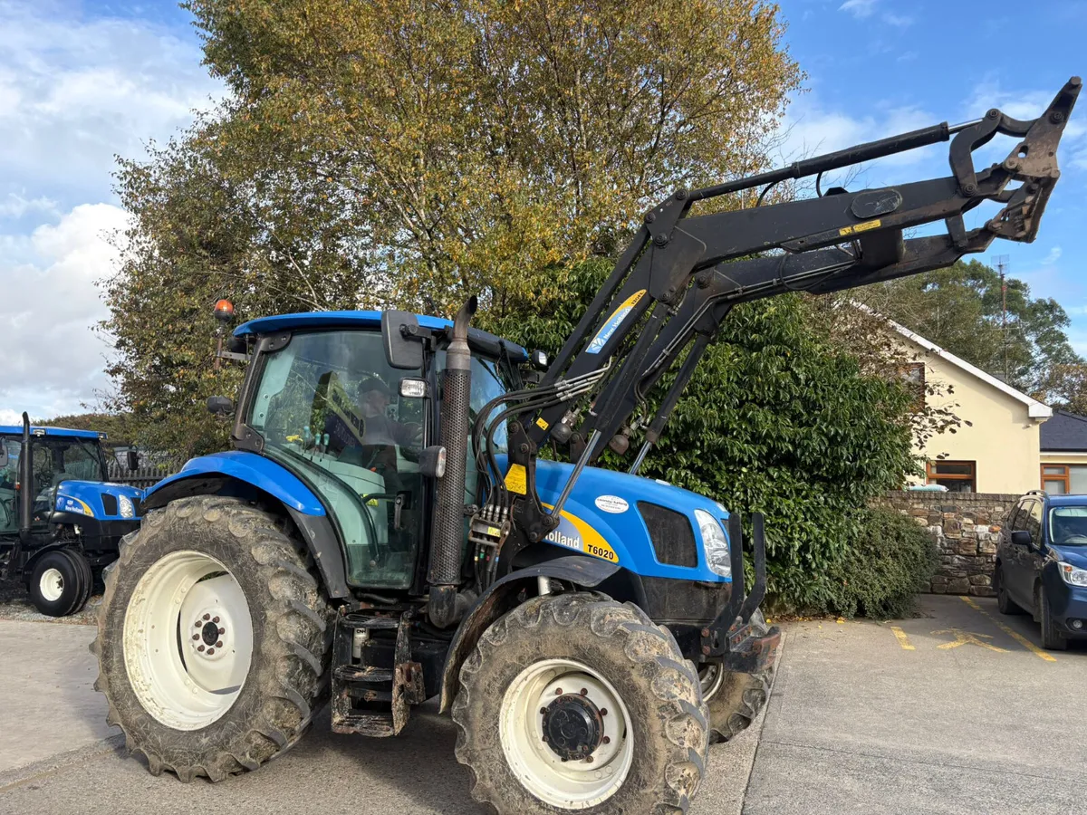 2009 NEW HOLLAND T6020 - Image 3