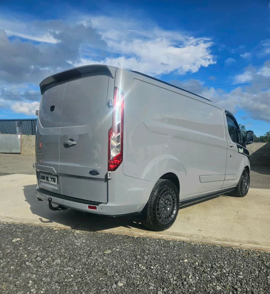 2023 Ford Transit Custom Limited - Image 3