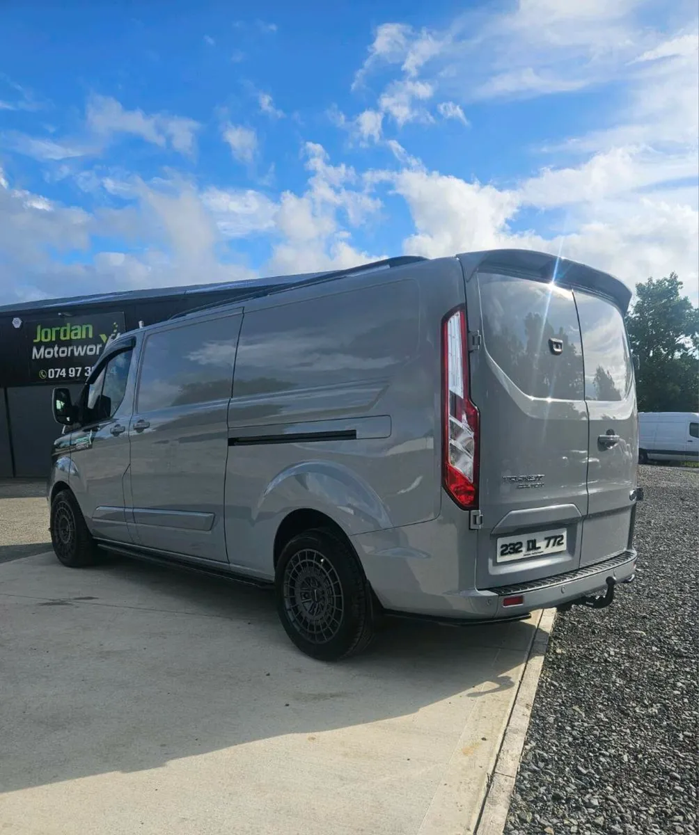 2023 Ford Transit Custom Limited - Image 4