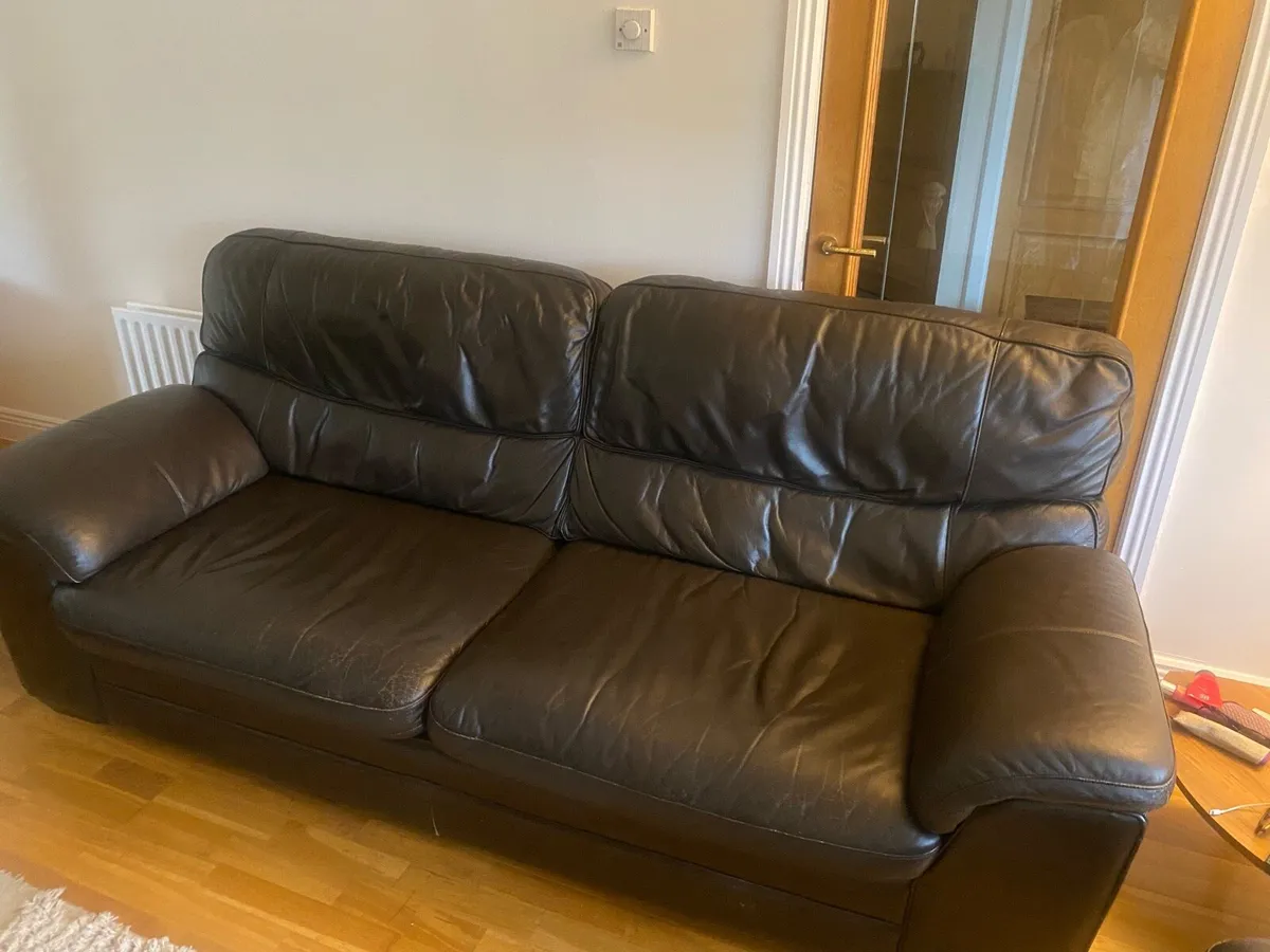 Three seater leather sofa - Image 1