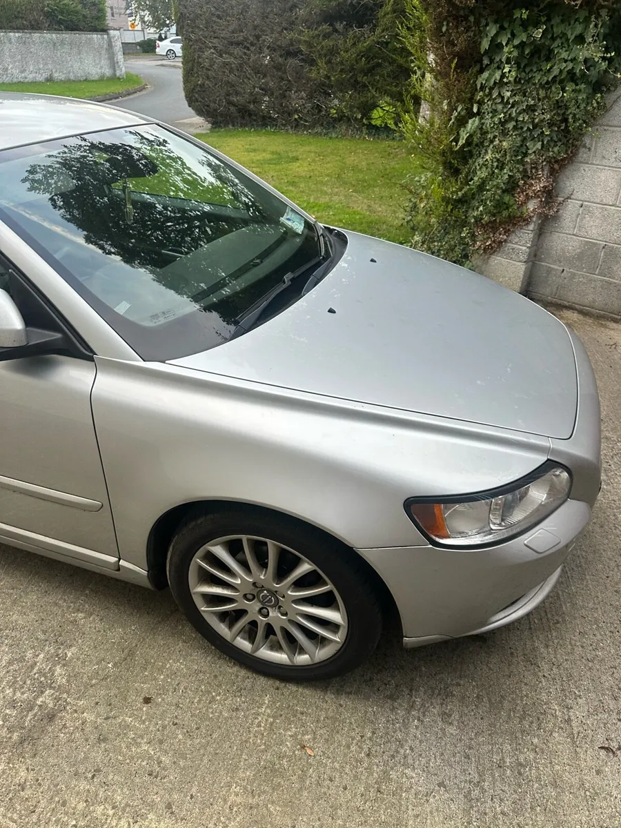 Car - Image 3