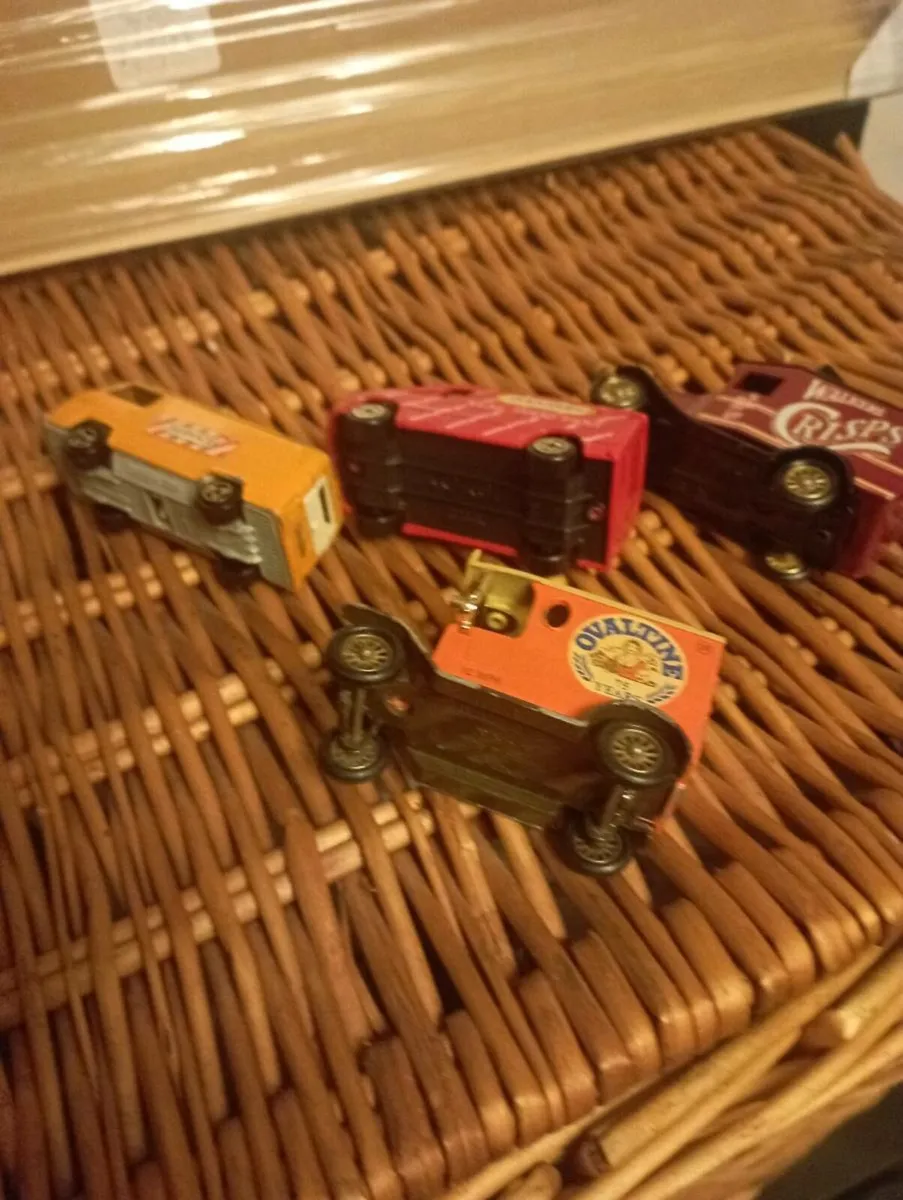 DIE-CAST MODLES FROM MATCHBOX / CORGI / LLEDO. - Image 4