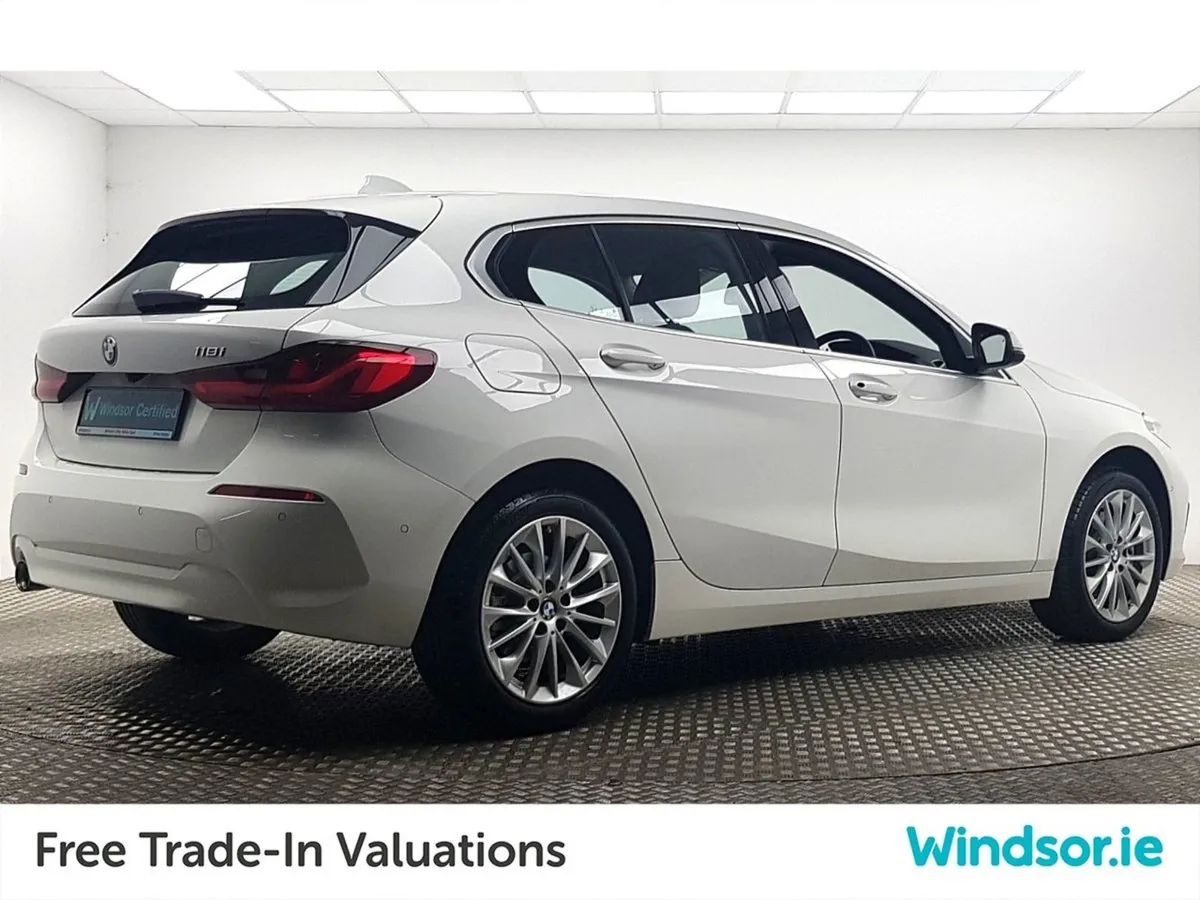 BMW 1 Series 118i Automatic SE Plus - Image 2