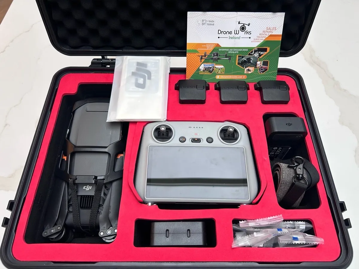 DJI MAVIC 3 PRO FLY MORE COMBO RC DRONE - Image 1