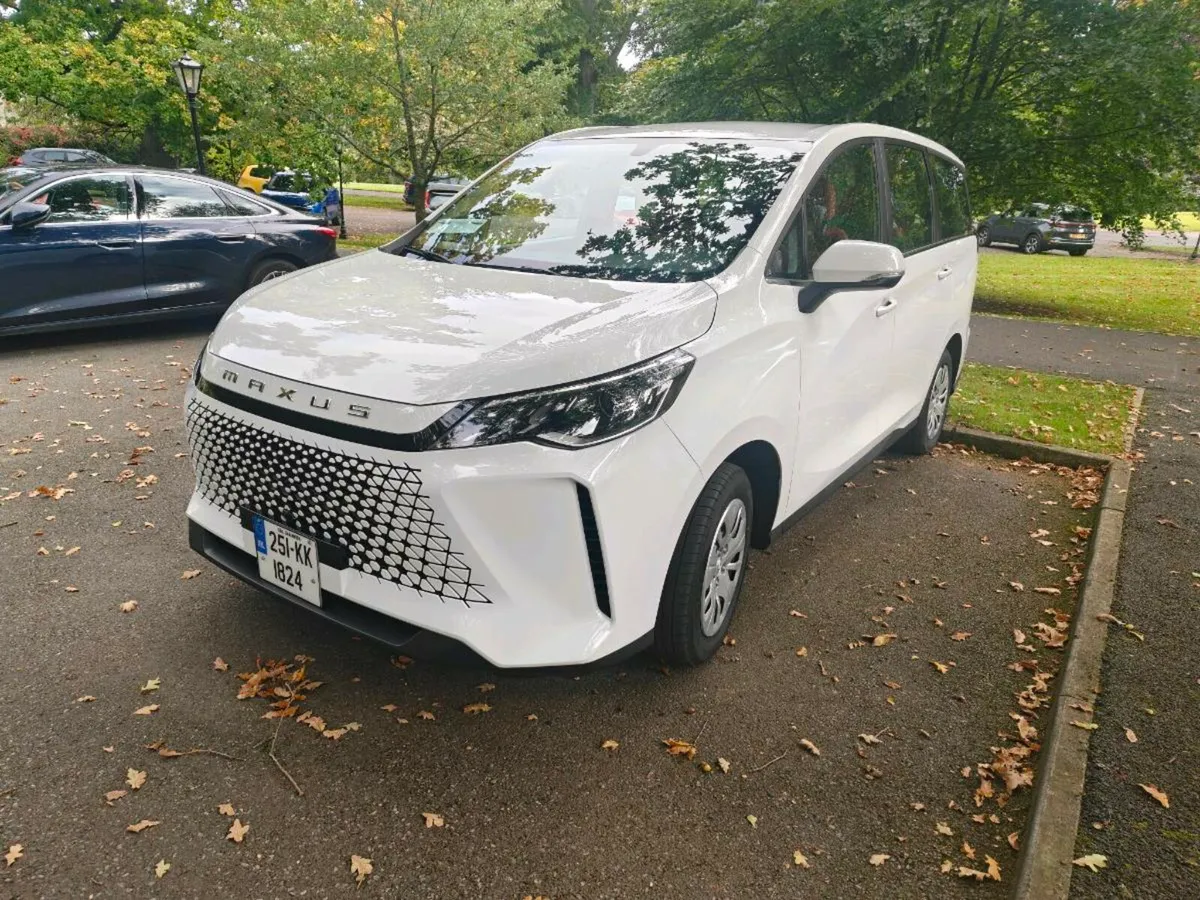 7 seater family car - Image 2