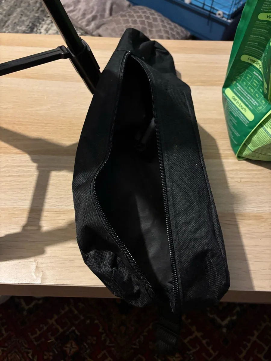 Camera tripod - Image 2