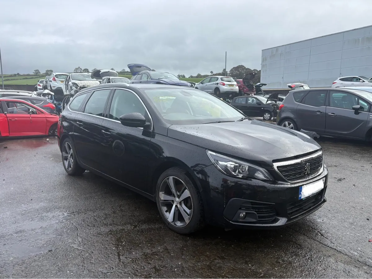 BREAKING PARTS 2019 PEUGEOT 308 ESTATE 1.5 D-M - Image 1