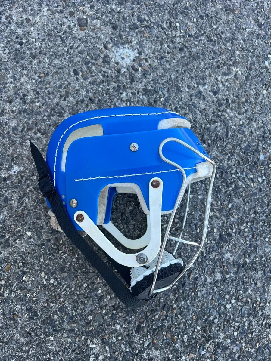 Old Kilkenny Faceguard Long Loop - Image 2