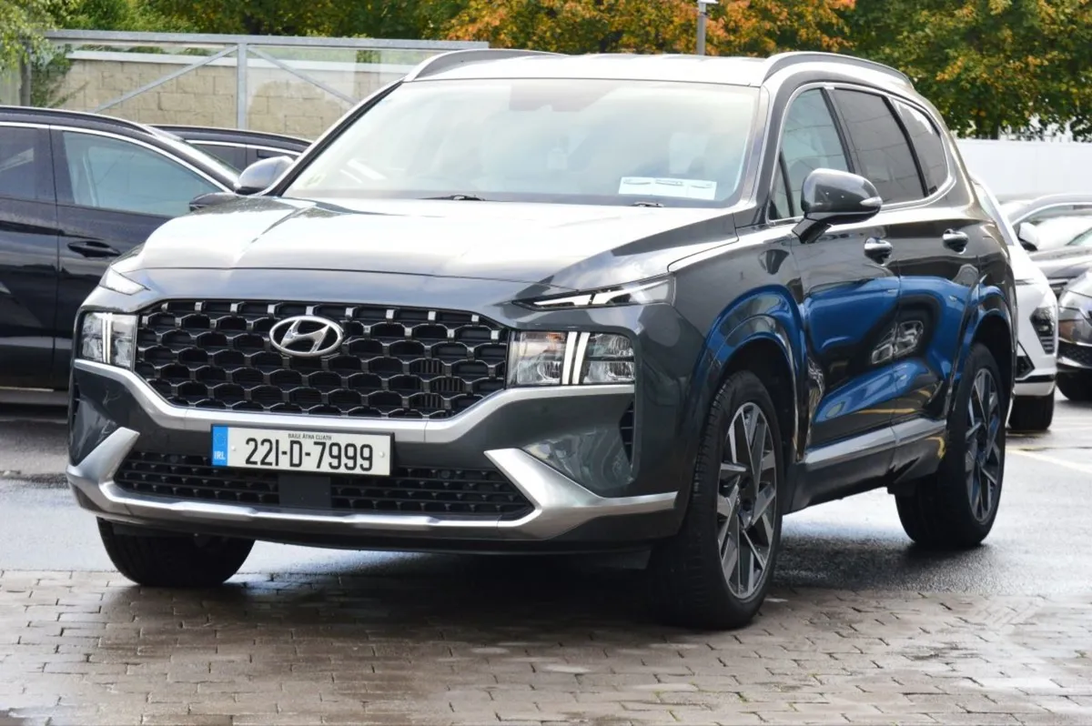 Hyundai Santa Fe 1.6 Phev 5DR Auto - Image 1