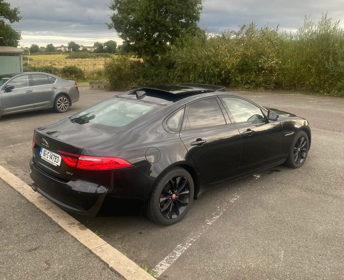 Jaguar XF 2016 OPEN TO OFFERS - Image 2