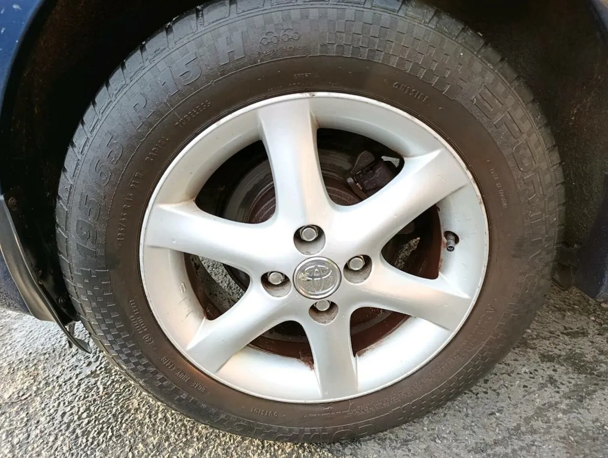 Toyota corola. - Image 4