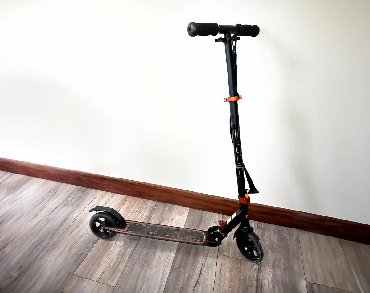 Scooter - Image 1