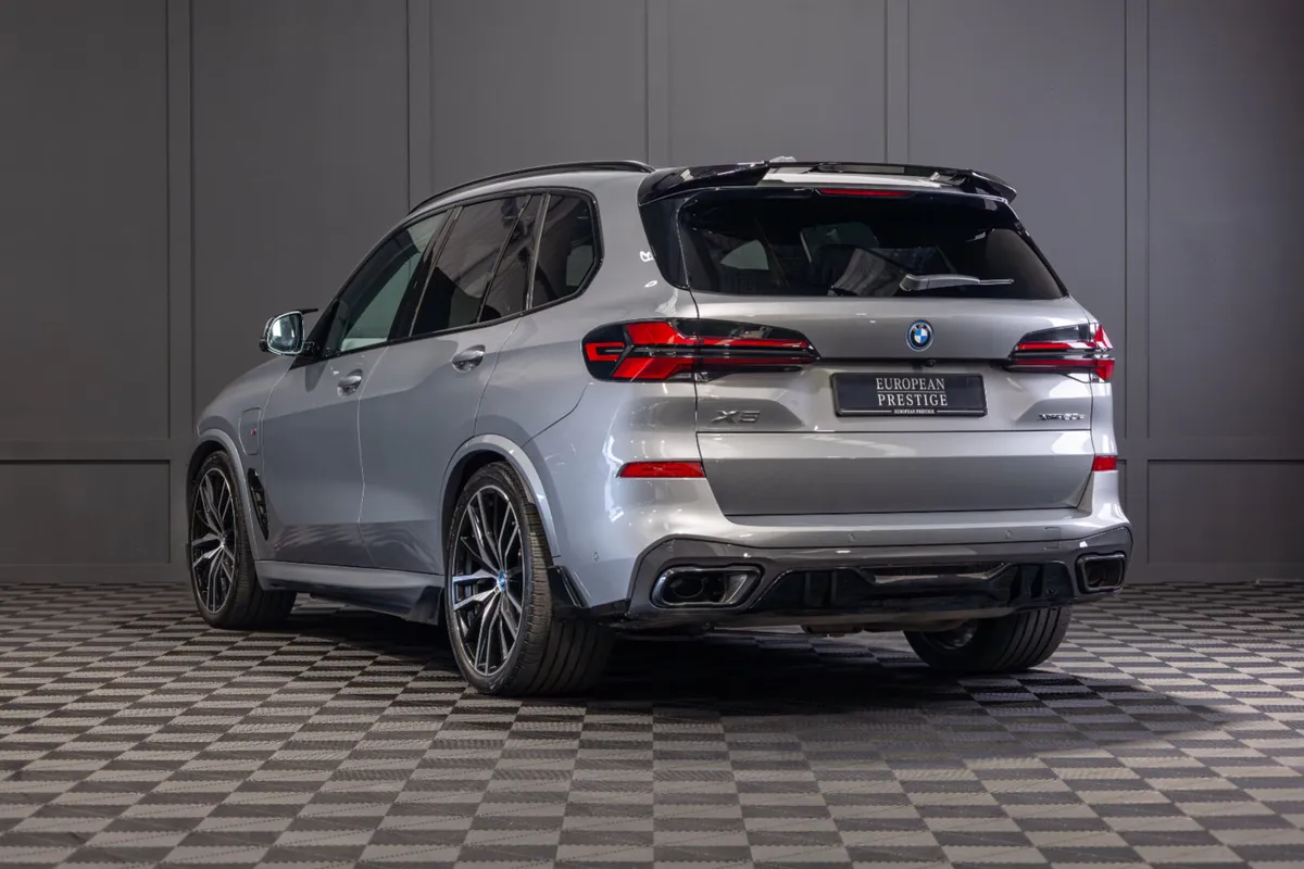 2024 BMW X5 X-Drive 50e M-Sport - Image 4
