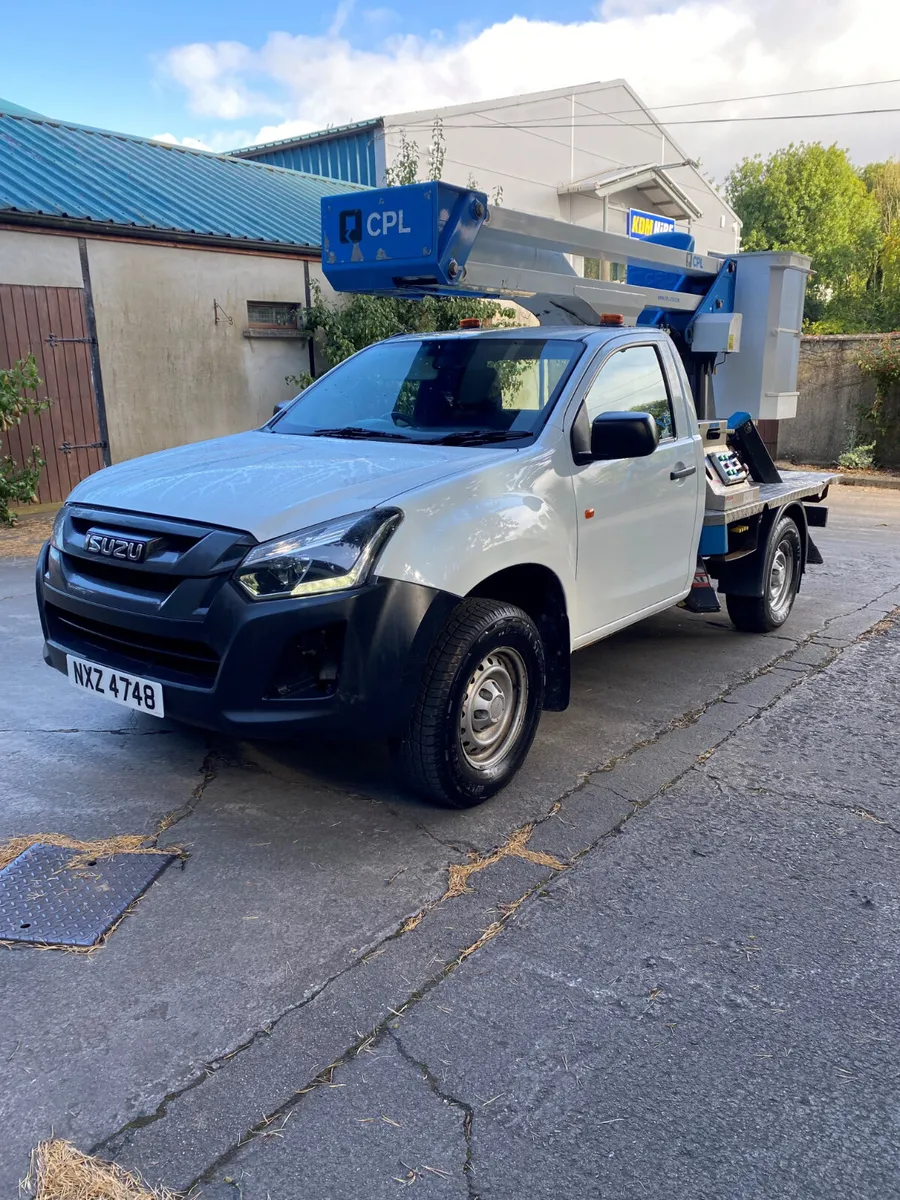 2019 ISUZU DMAX 4X4 13M CPL P130A PLATFORM LIFT - Image 4