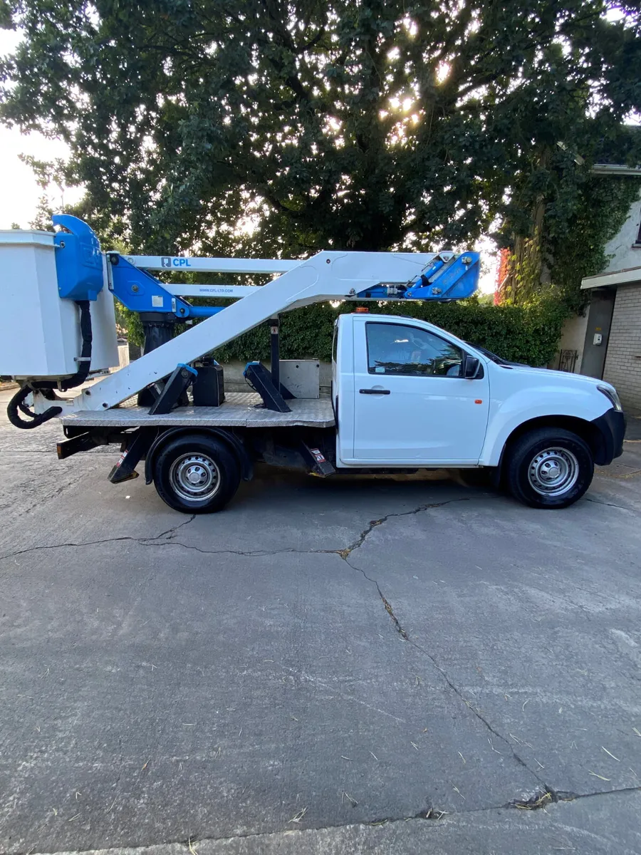 2019 ISUZU DMAX 4X4 13M CPL P130A PLATFORM LIFT - Image 2