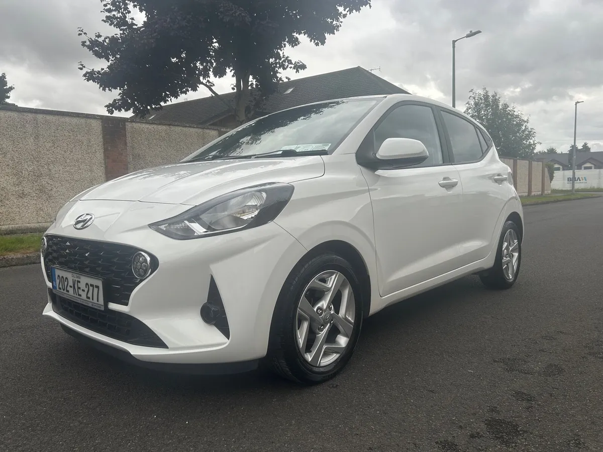 202 Hyundai i10 Deluxe model - Image 3