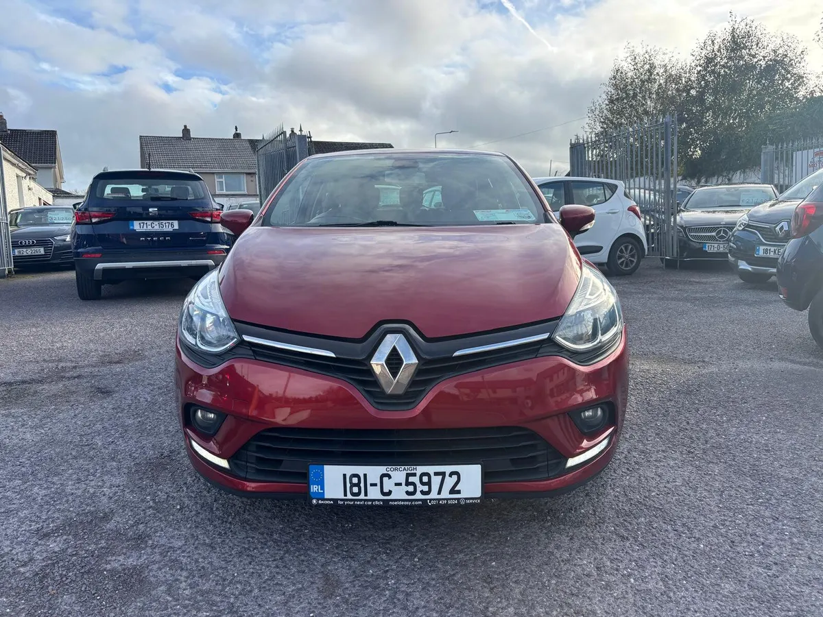 Renault Clio 2018  1.2  PETROL  LOW  MILEAGE - Image 4