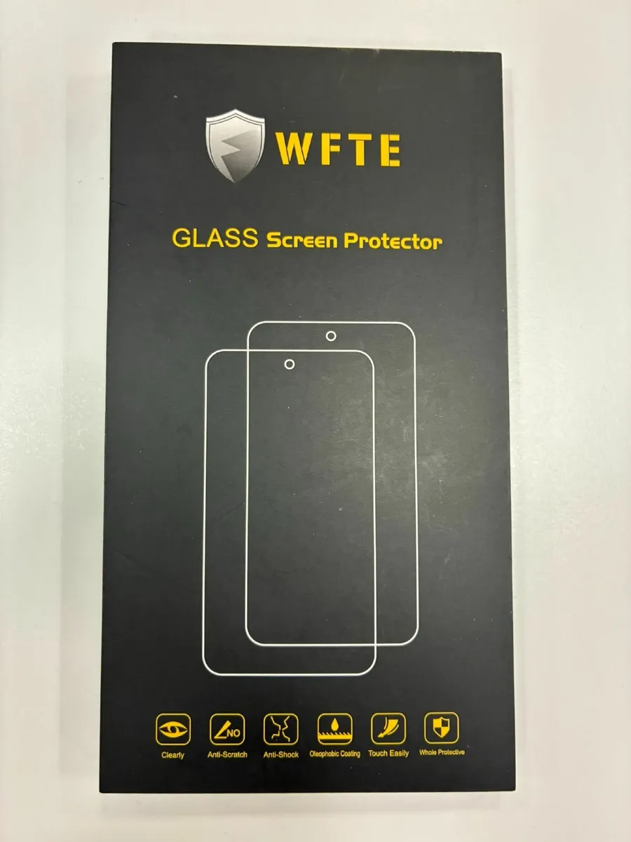 iPhone original USB-C cable and screen protectors - Image 2