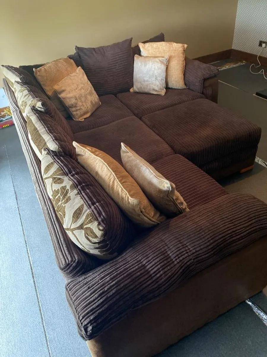 Comfortable Corner Sofa - Image 2
