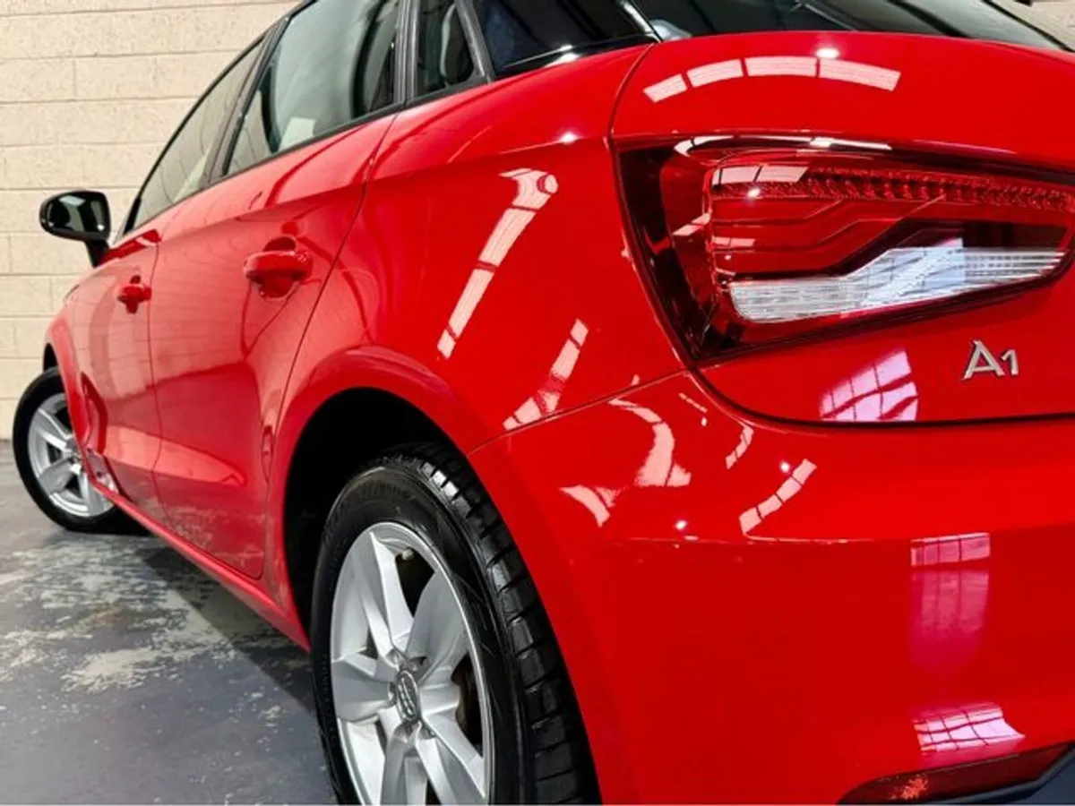 Audi A1 1.0 Tfsi - Image 2