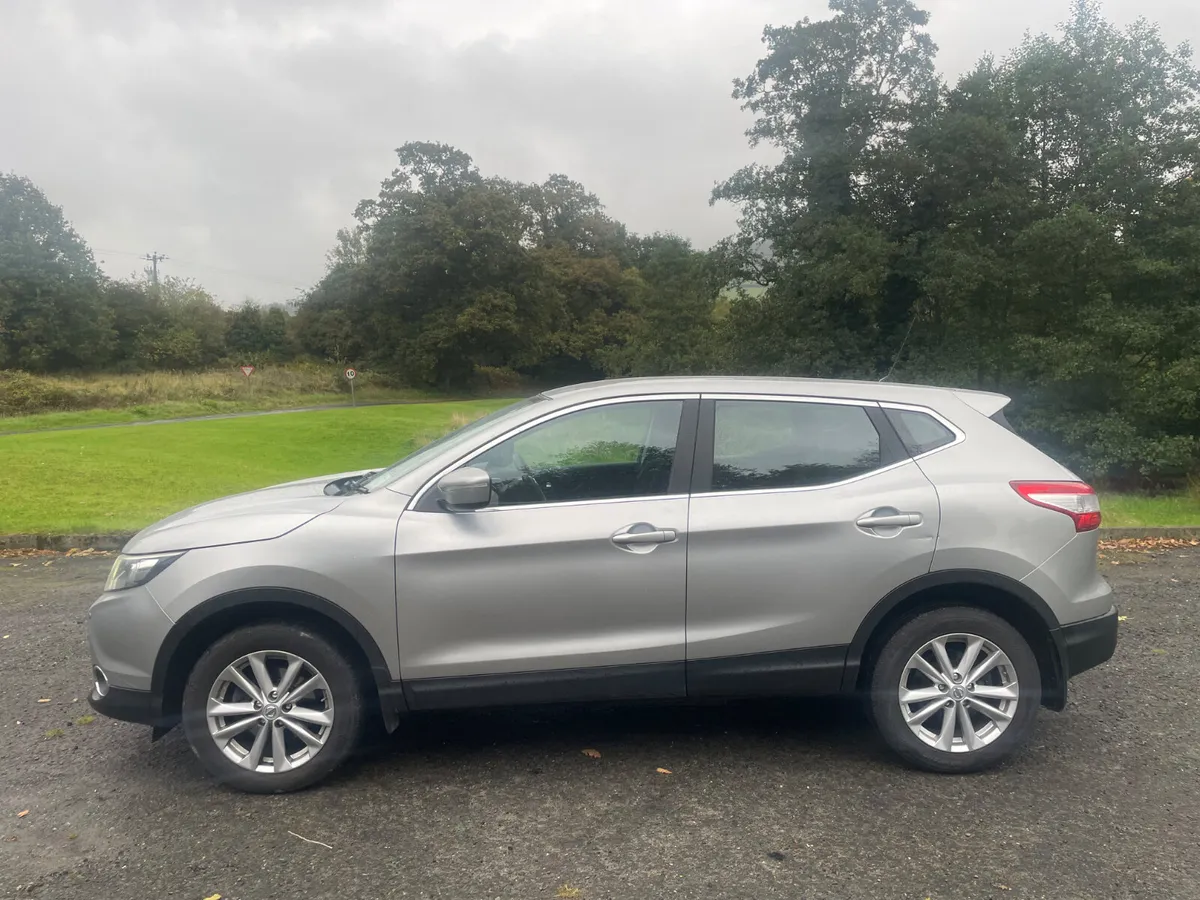 Nissan Qashqai 2014, low milage , belt done - Image 3