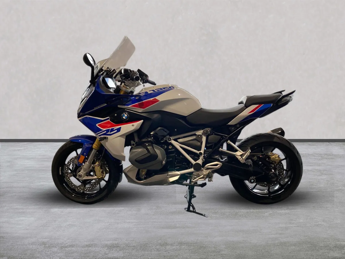 2023 BMW R1250RS SE with Extras! - Image 2