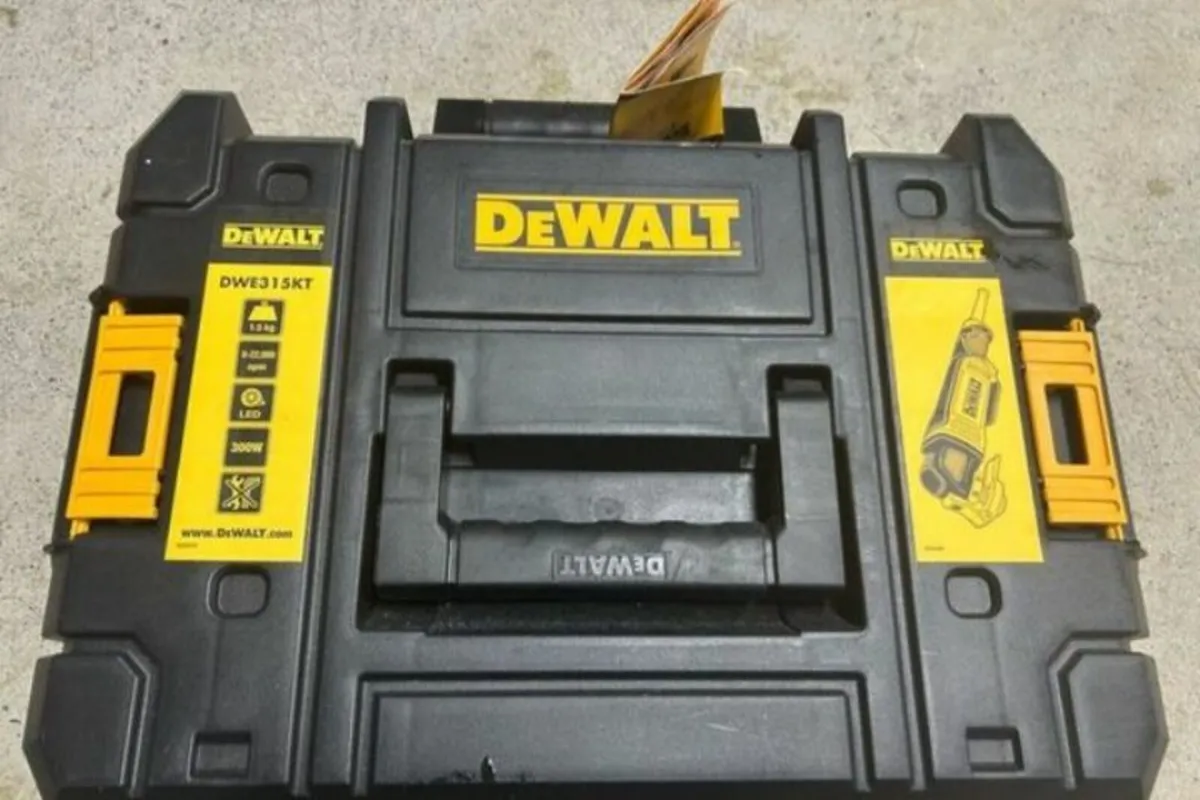 Dewalt multitool(DWE315KT) - Image 2