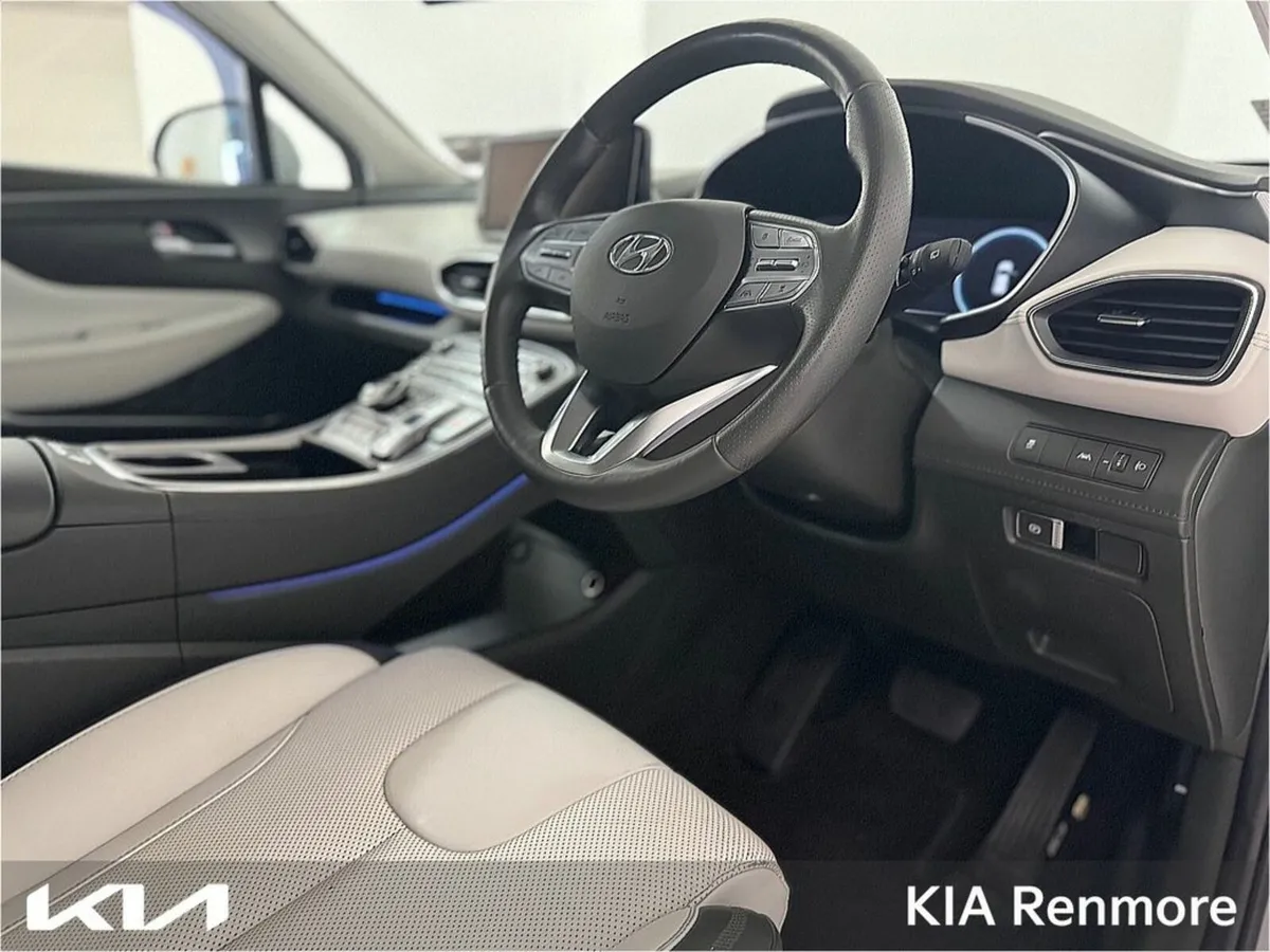 Hyundai Santa Fe Executive Plus 2WD DCT 5DR AUT--S - Image 2