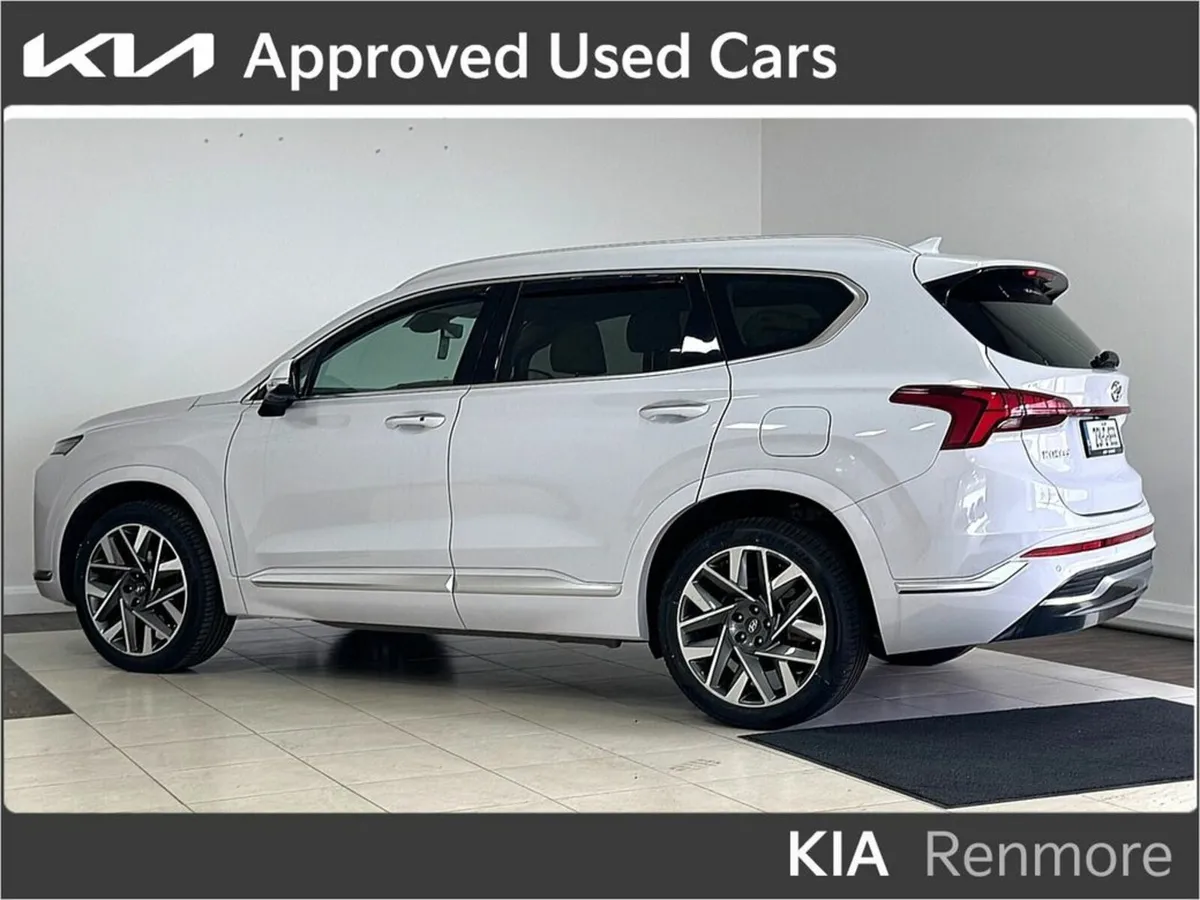 Hyundai Santa Fe Executive Plus 2WD DCT 5DR AUT--S - Image 3