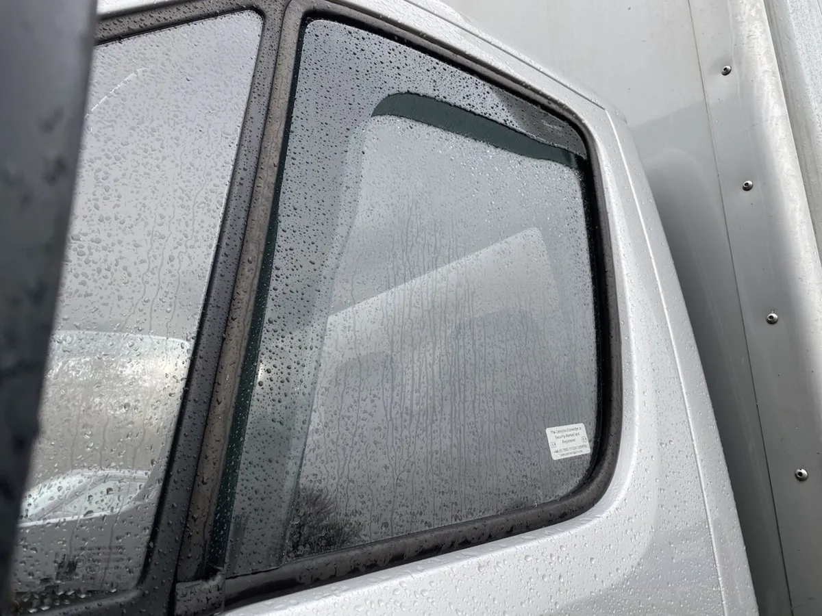 WIND DEFLECTORS • 2&4 PIECE SETS - Image 2