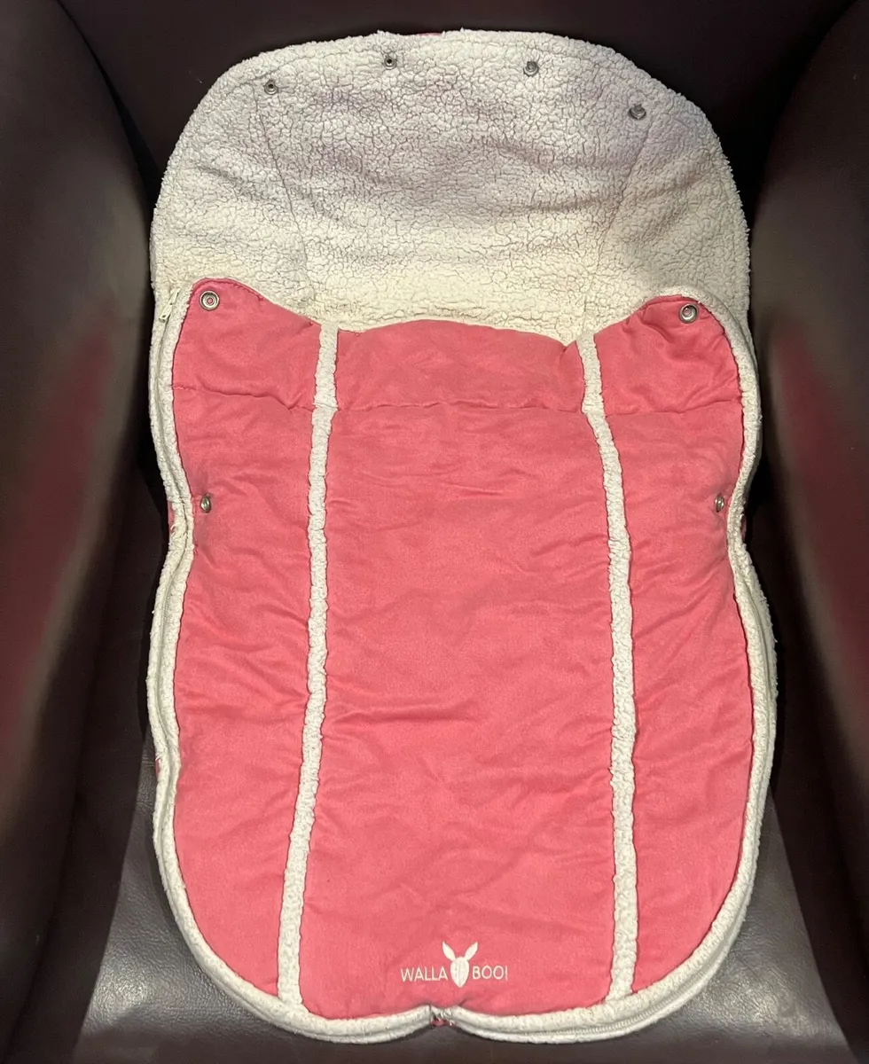Wallaboo Footmuff for Carseat Pink - Image 3