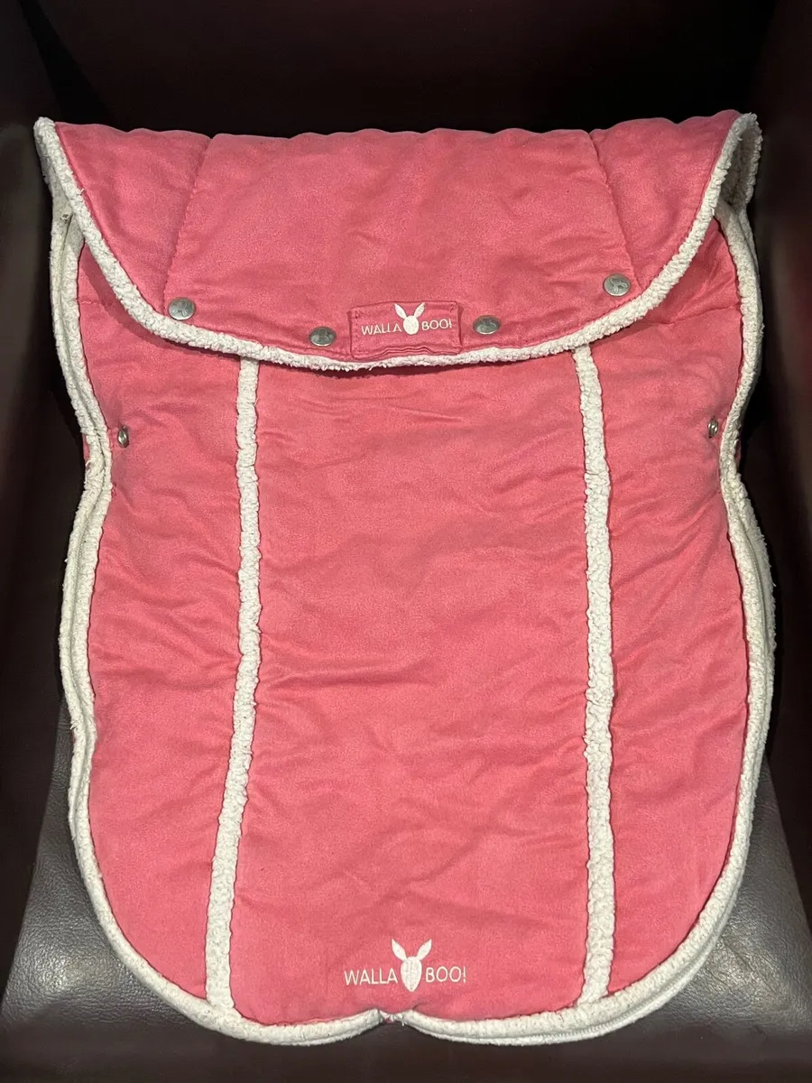 Wallaboo Footmuff for Carseat Pink - Image 1