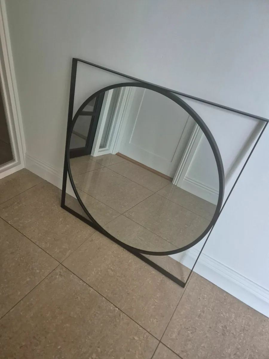 Black Circular Mirror - Image 3