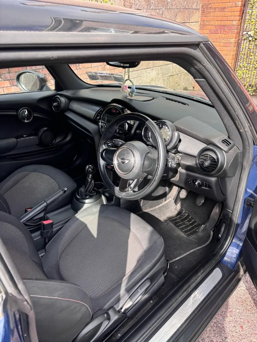 Mini Cooper 2014 - Image 4