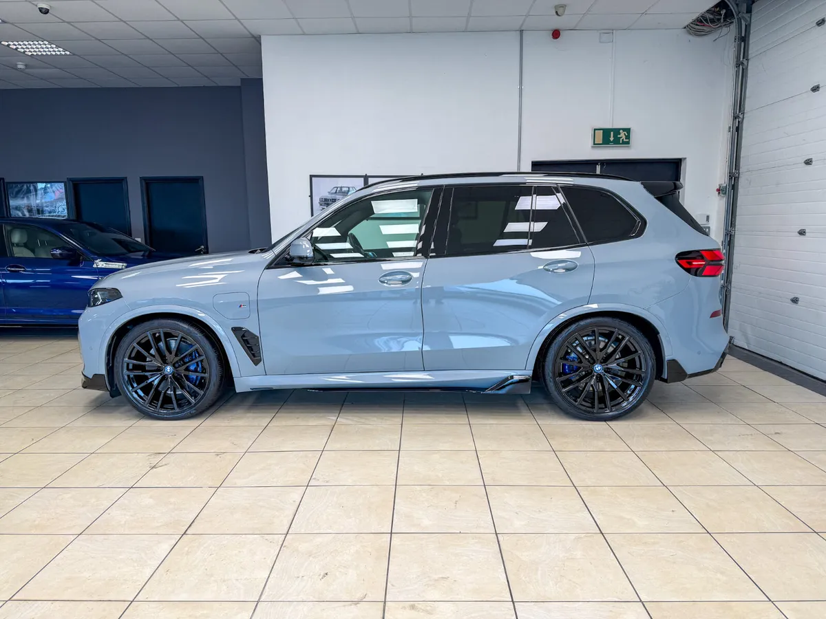 BMW X5 50e Msport- Pro & Tech pack - Image 2