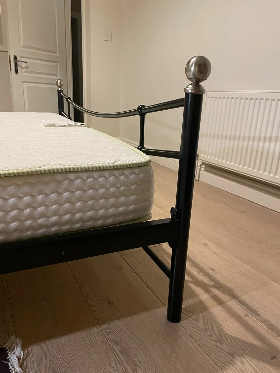 Metal Bed 5'0 x 6'7 & Dormeo Matress (150x200cm) - Image 4