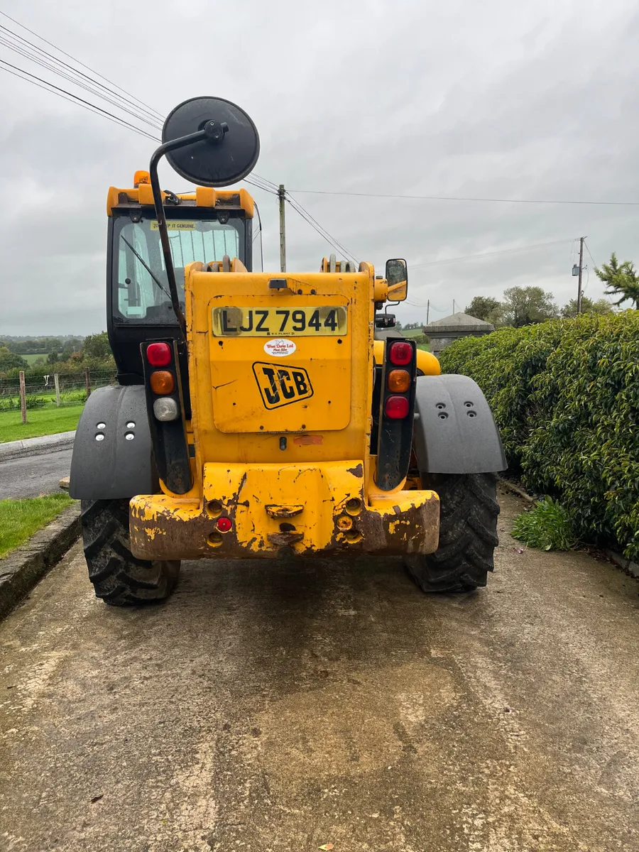 JCB - Image 4