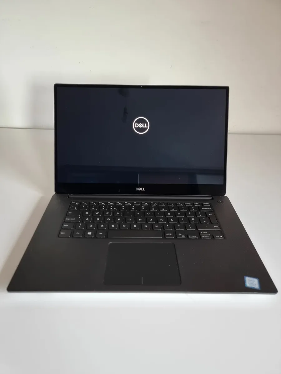 Dell Precision 5540 - Image 2